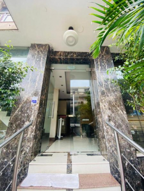 Lloyd Residency Nehru Place